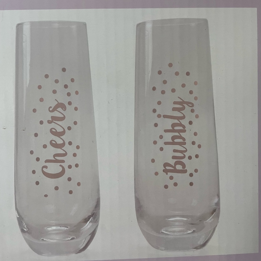 4 Piece Glass Set with Fun Text - Picture 3 of 5